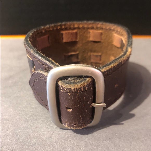 Vintage leather cuff - Picture 4 of 5